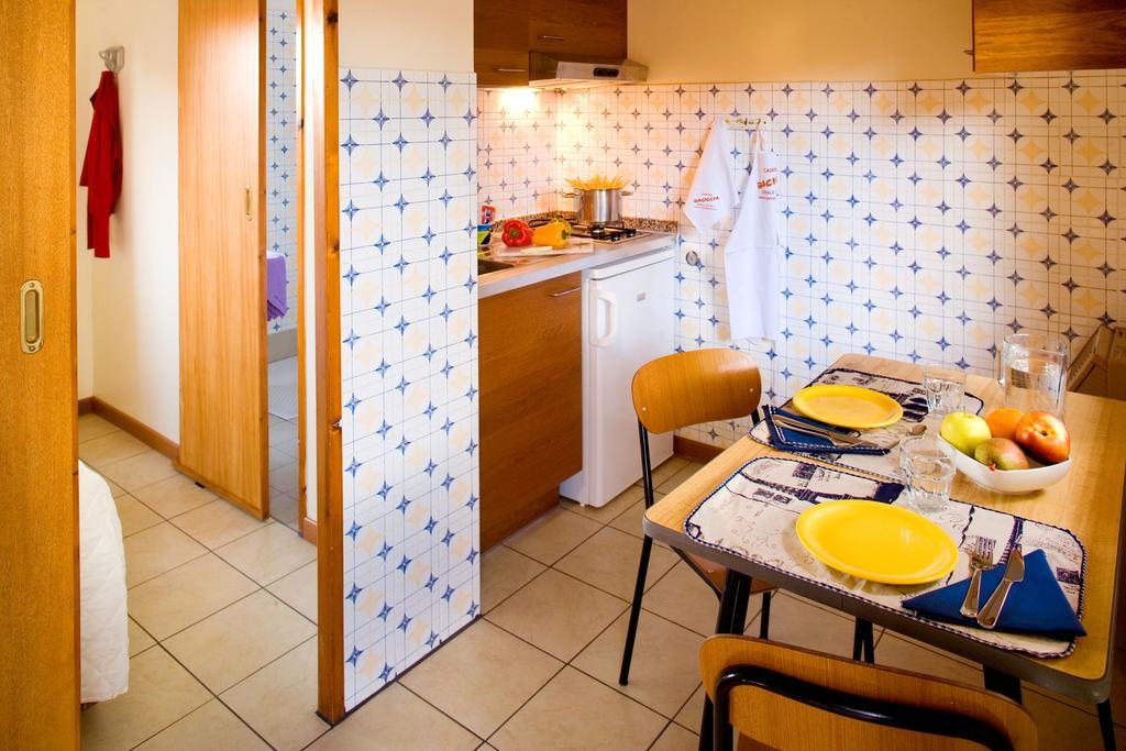 Camping Baciccia Ceriale Extérieur photo