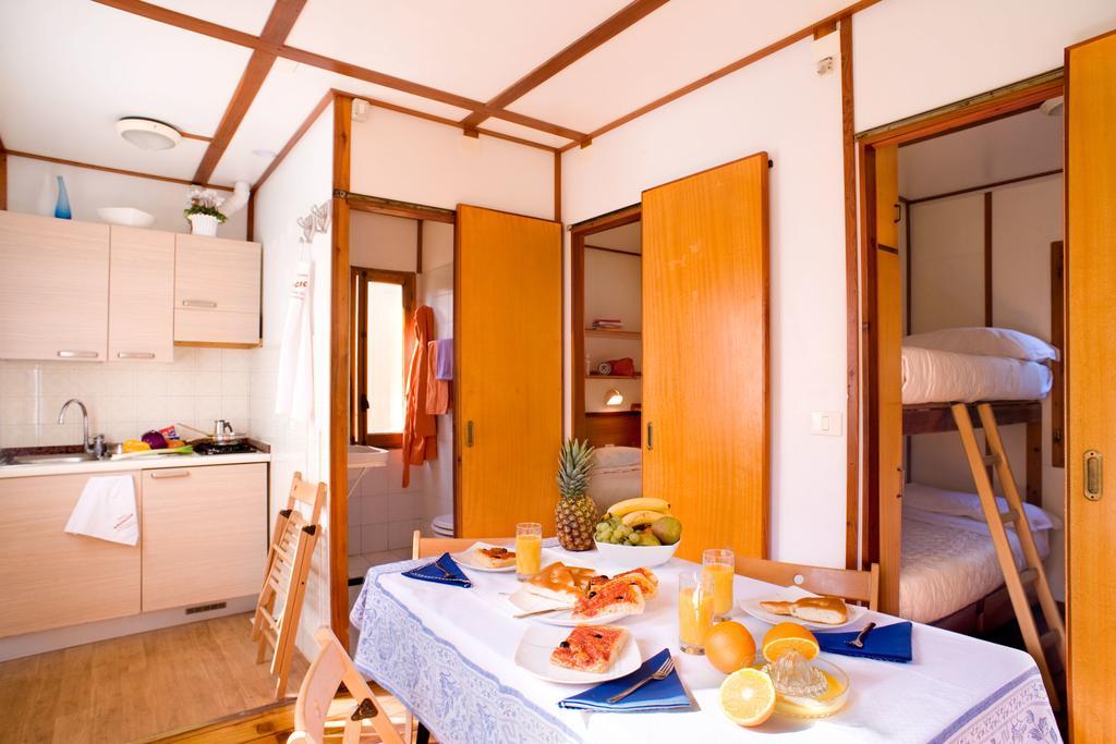 Camping Baciccia Ceriale Extérieur photo